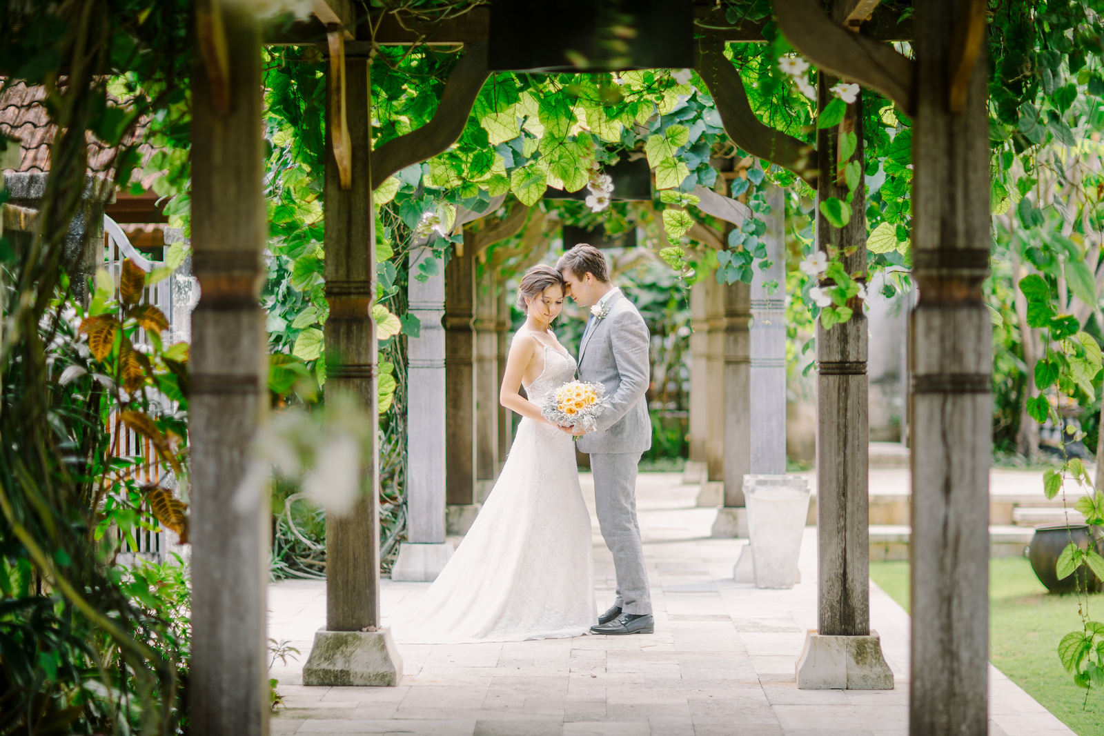 Book your wedding day in Sudamala Suites and Villas Sanur